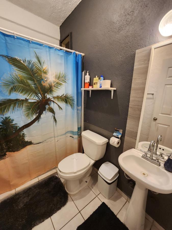 Lovely Studio Apartment With Balcony Ac & Wi-Fi, Minutes From Downtown! Zihuatanejo Exterior photo